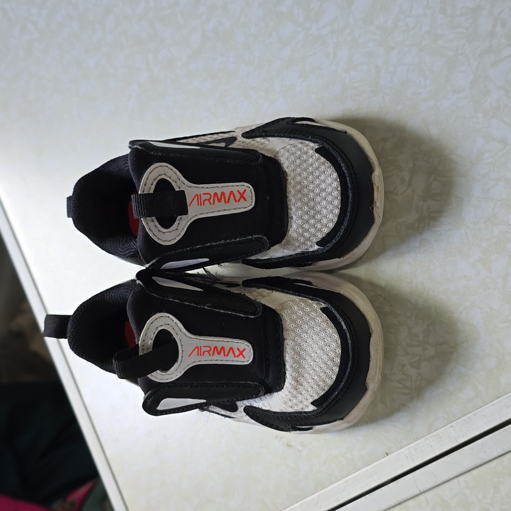 Nike Air Max Bolt TD 'White Black' Sneakers Infant Size 5C